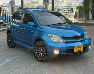 Toyota IST 2003 Blue