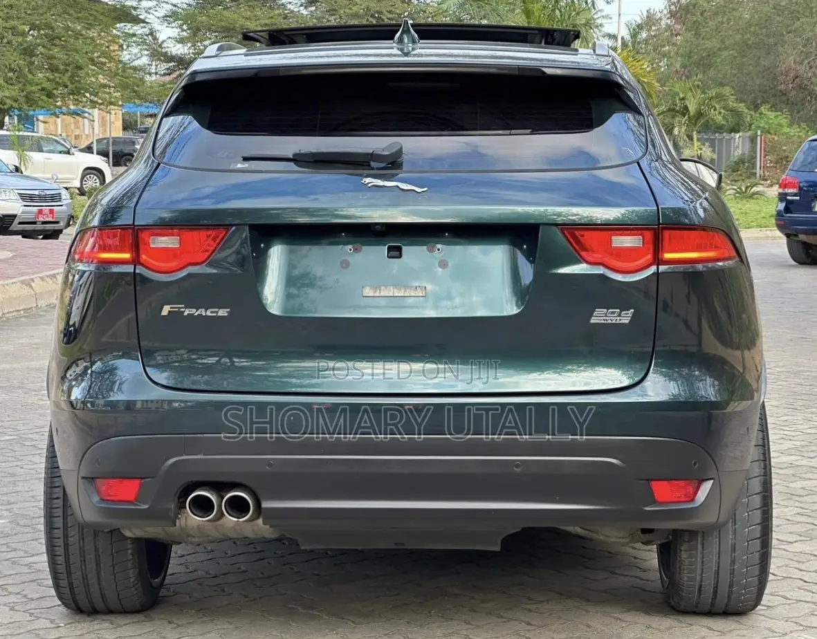 Jaguar F-Pace 2017 Green