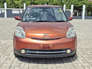 Mazda Verisa 2010 Orange