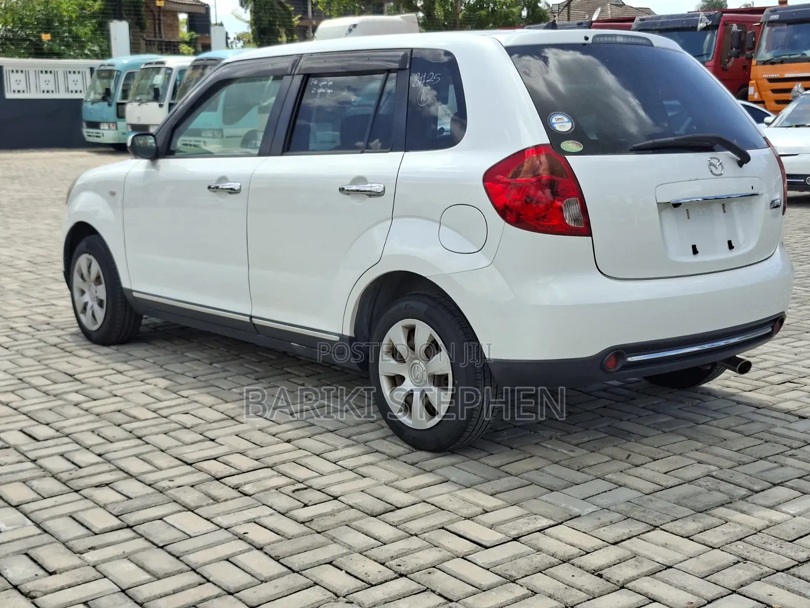 Mazda Verisa 2011 Pearl