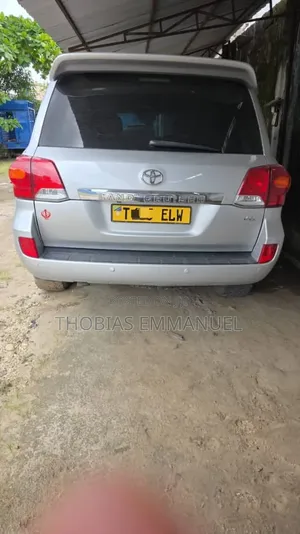 Toyota Land Cruiser 2018 Silver