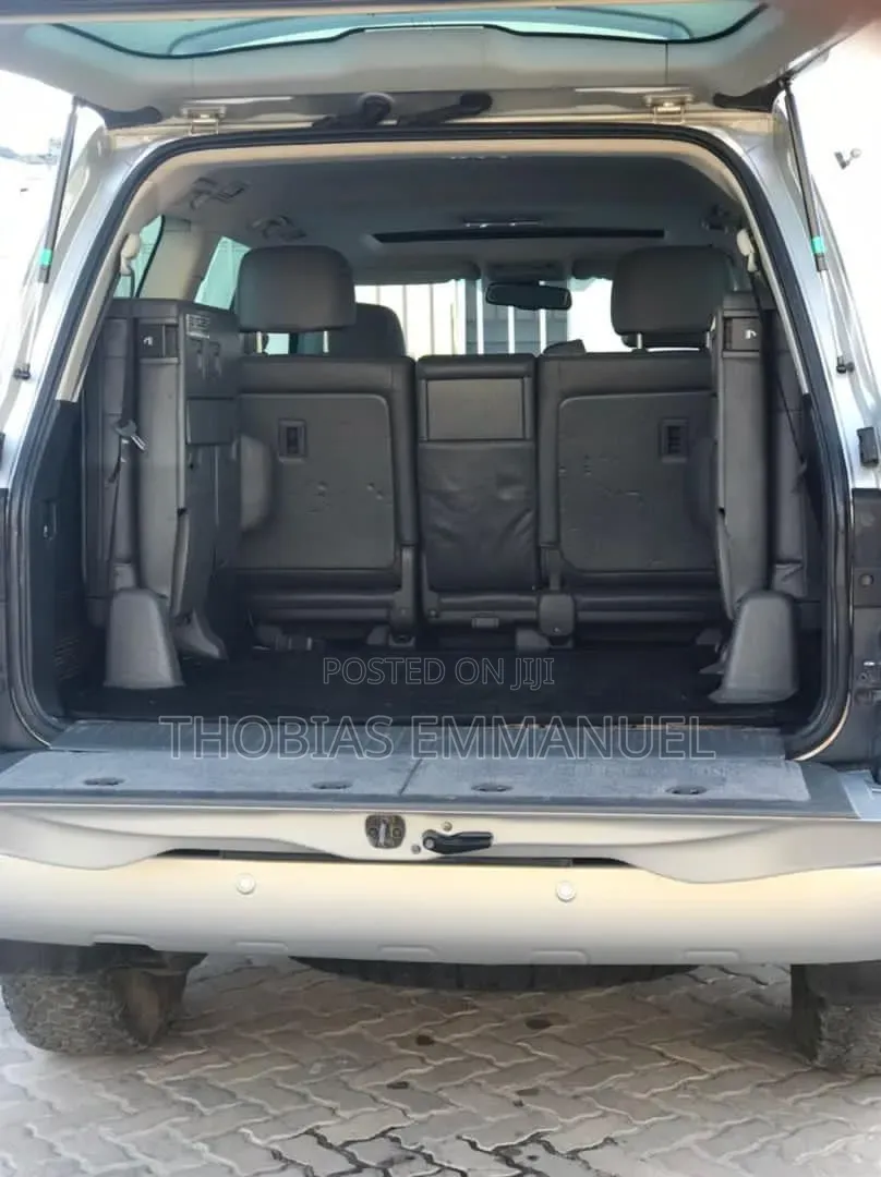 Toyota Land Cruiser 2018 Silver