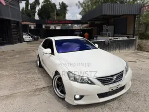 Toyota Mark X 2.5 AWD 2012 White