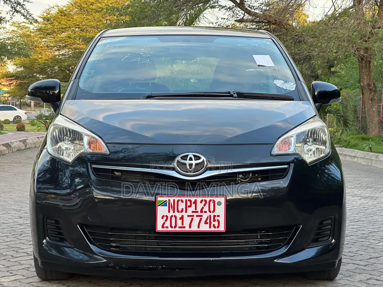 Toyota Ractis 2012 Black