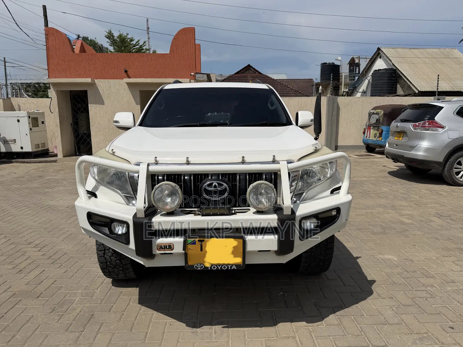 Toyota Land Cruiser Prado 2014 White