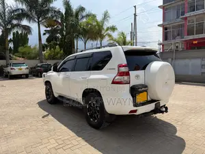 Toyota Land Cruiser Prado 2014 White