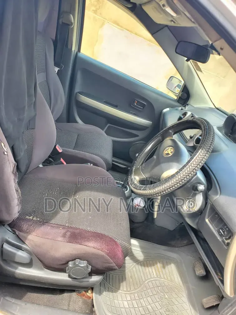 Toyota IST 2004 Silver