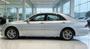 Toyota Crown Royale 2005 Silver