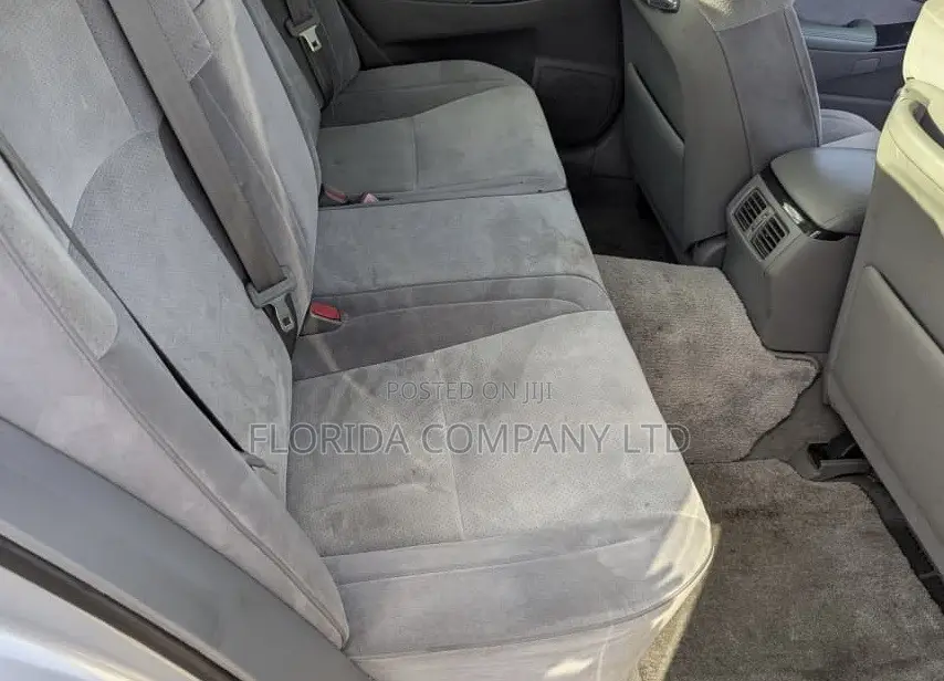 Toyota Crown Royale 2005 Silver