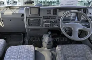 Nissan Civilian 2002