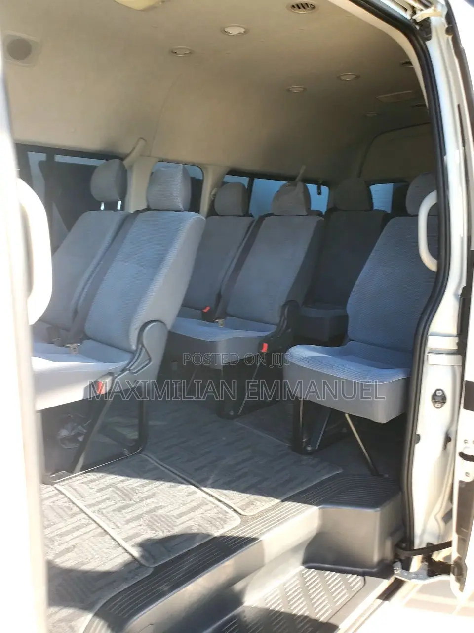 Toyota HiAce 2013 Grey