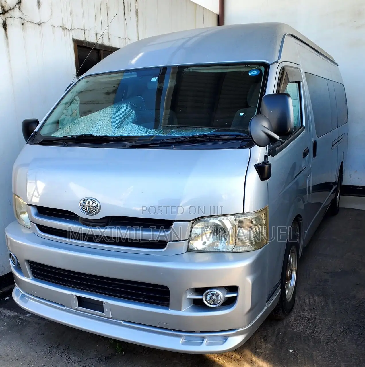 Toyota HiAce 2013 Grey