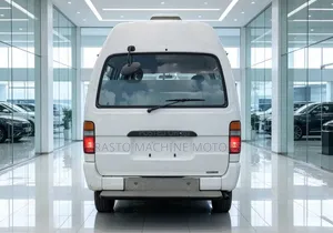 Toyota HiAce 2002 White