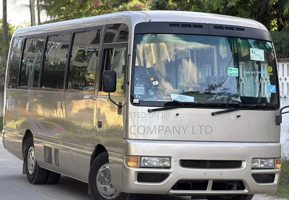 Nissan Civilian 2004 Gold