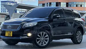 Toyota Vanguard 2013 Black