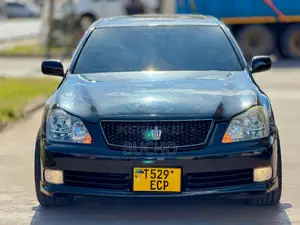 Toyota Crown 2004 Black