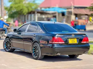 Toyota Crown 2004 Black