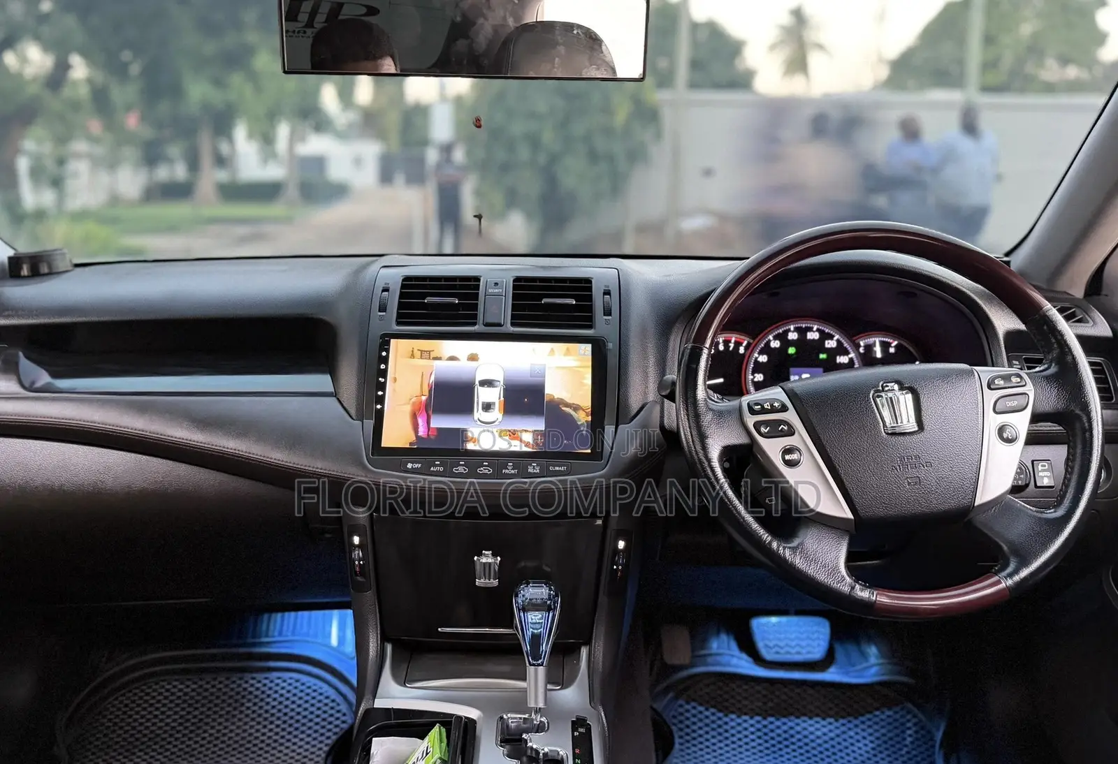 Toyota Crown 2012 White