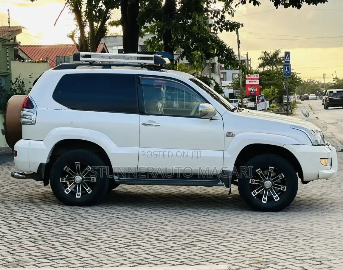Toyota Land Cruiser Prado 2006 Pearl