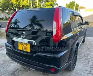 Nissan X-Trail 2011 Black