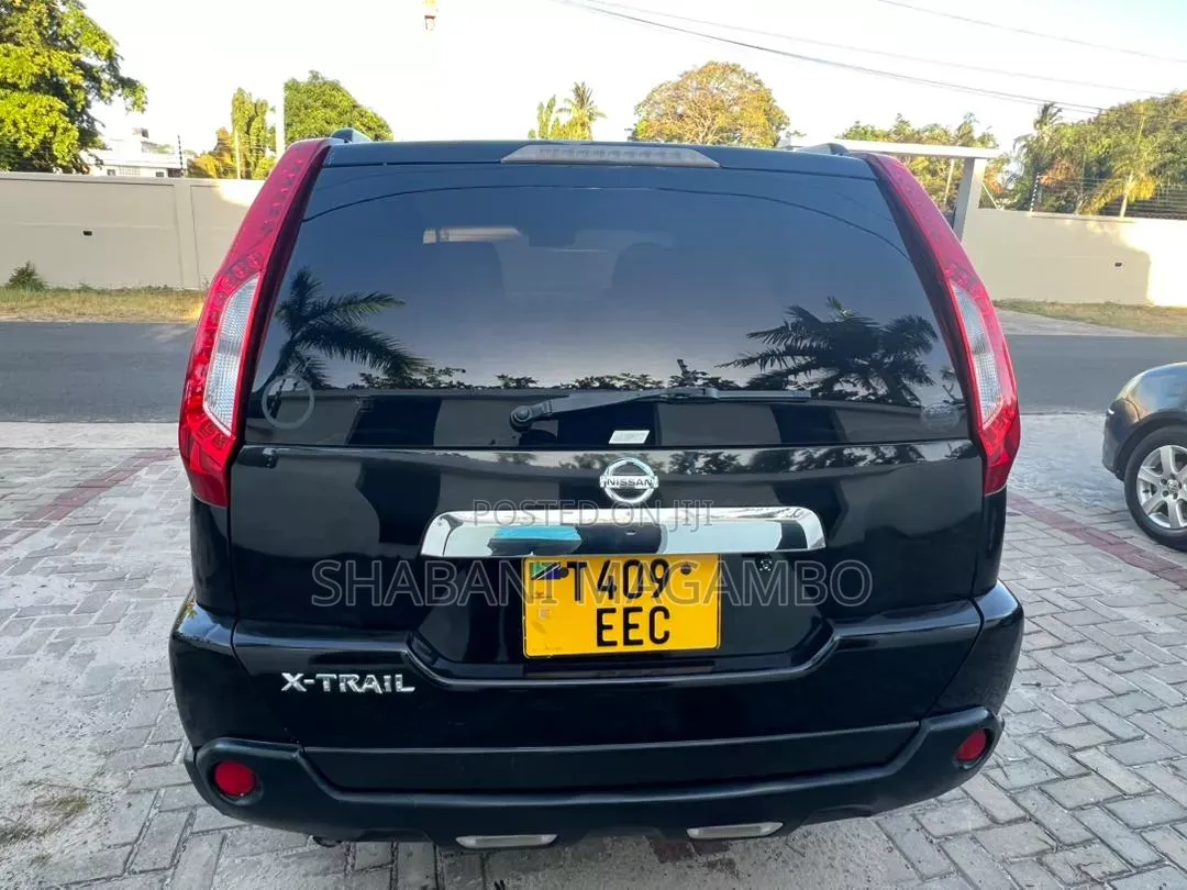 Nissan X-Trail 2011 Black