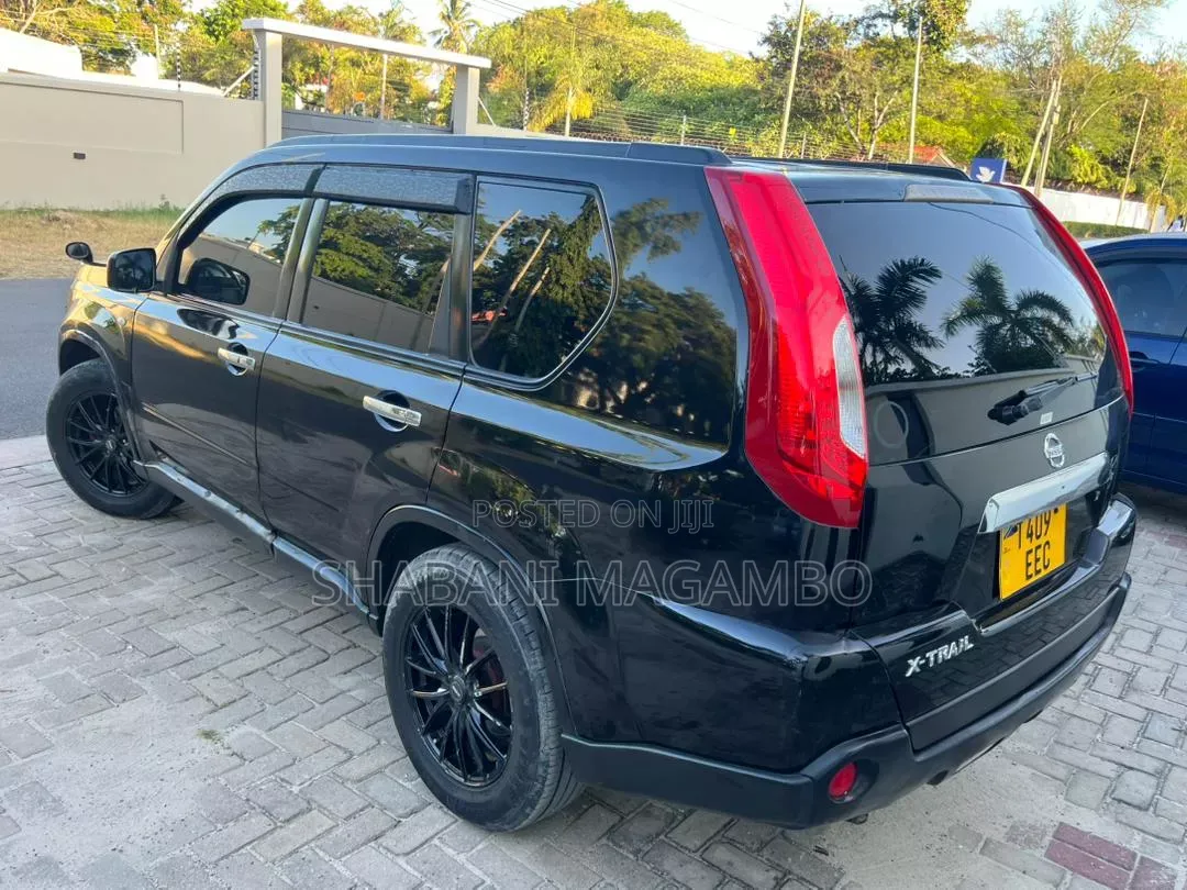 Nissan X-Trail 2011 Black