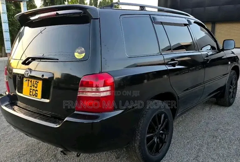 Toyota Kluger 2004 Black