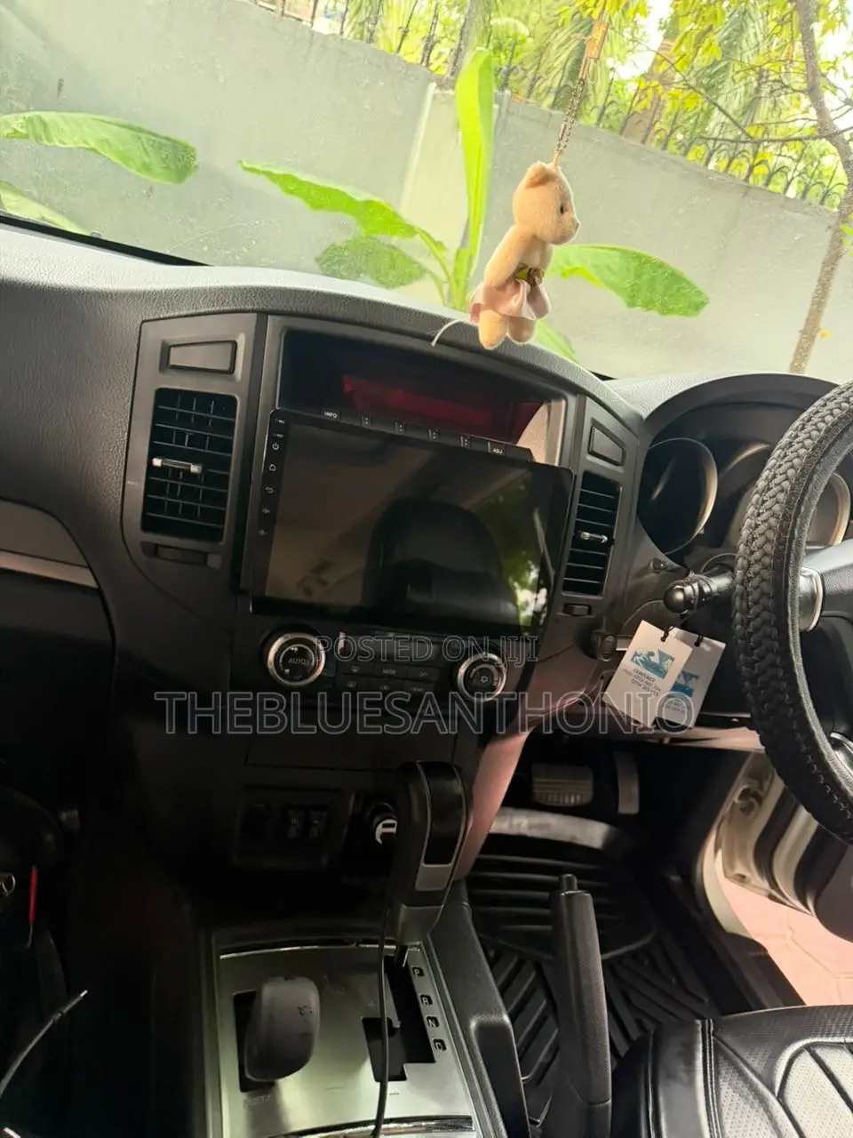 Mitsubishi Pajero 2010 White