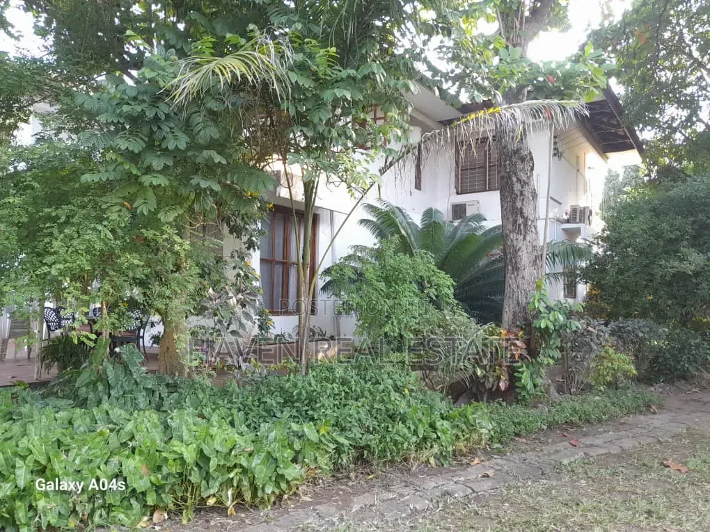 5bdrm House in Masaki for sale
