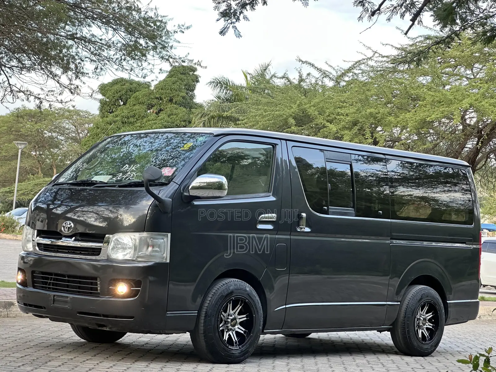 Toyota HiAce 2005 Grey