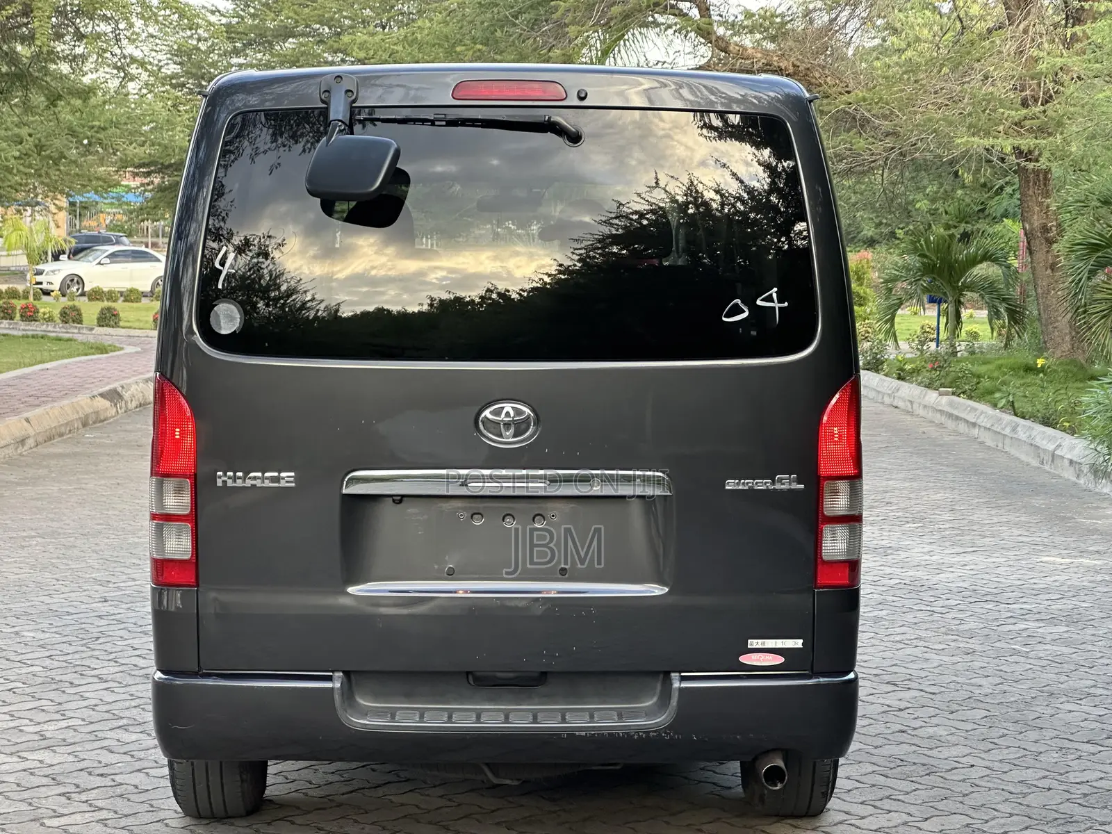 Toyota HiAce 2005 Grey