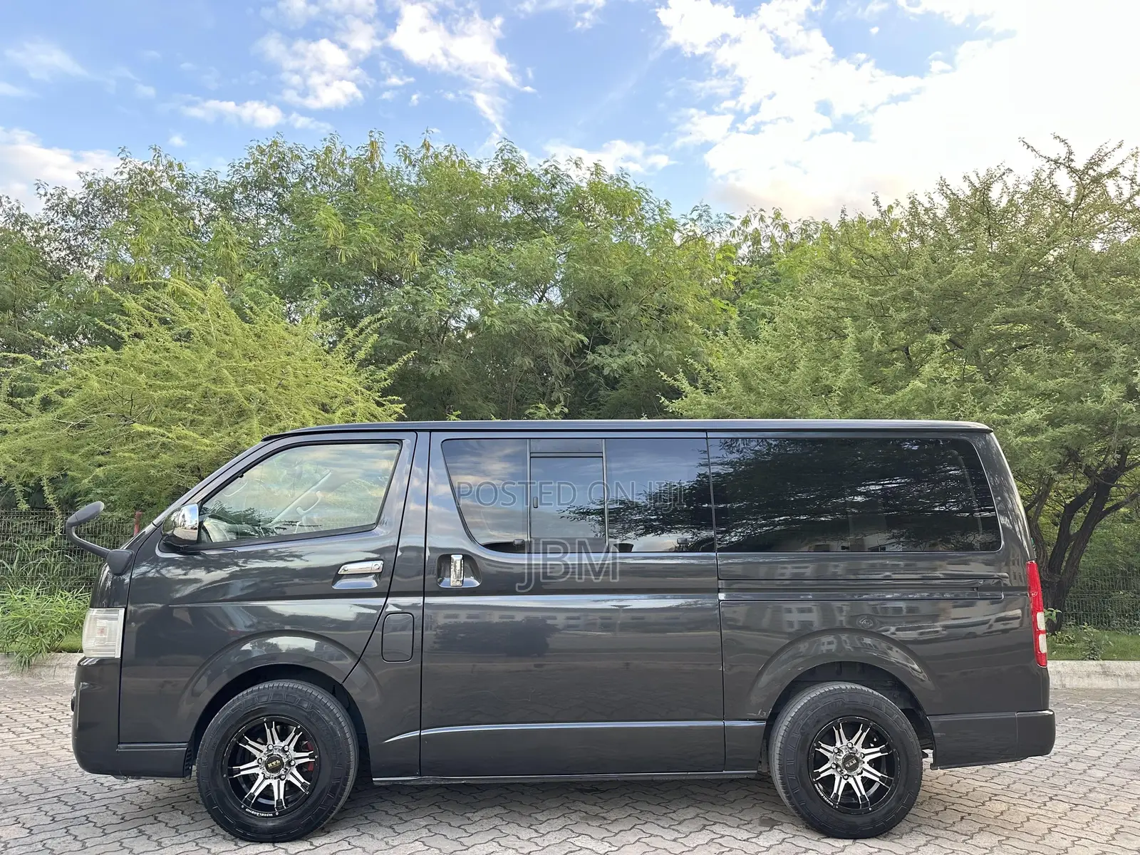 Toyota HiAce 2005 Grey