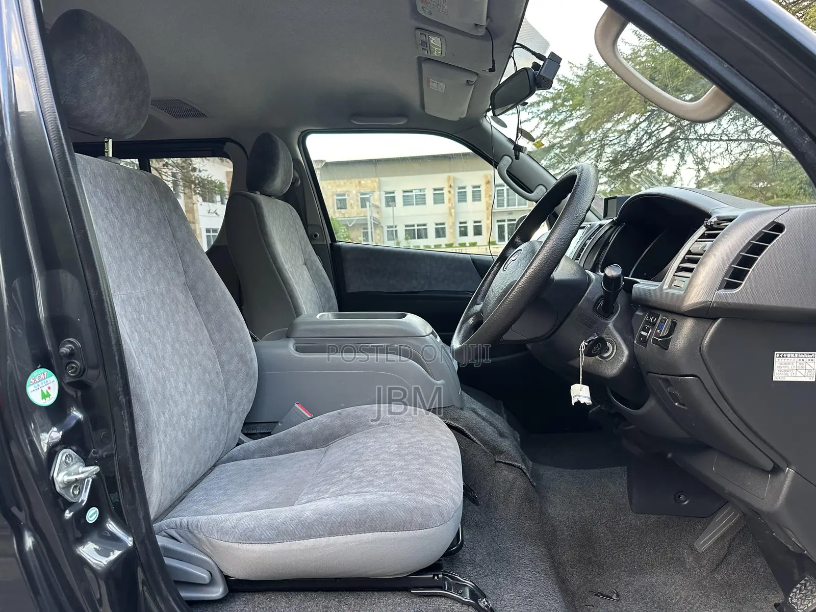 Toyota HiAce 2005 Grey