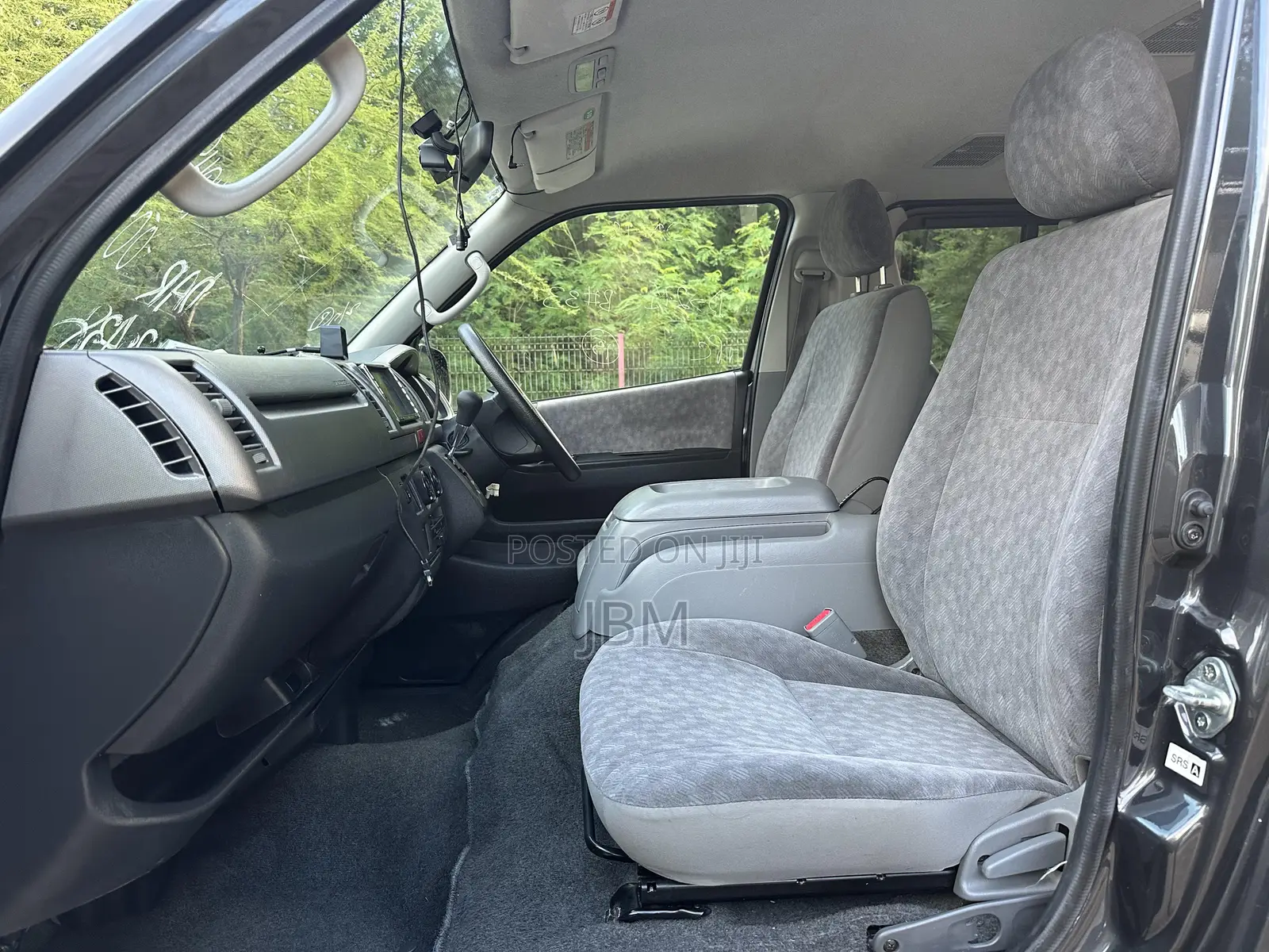 Toyota HiAce 2005 Grey