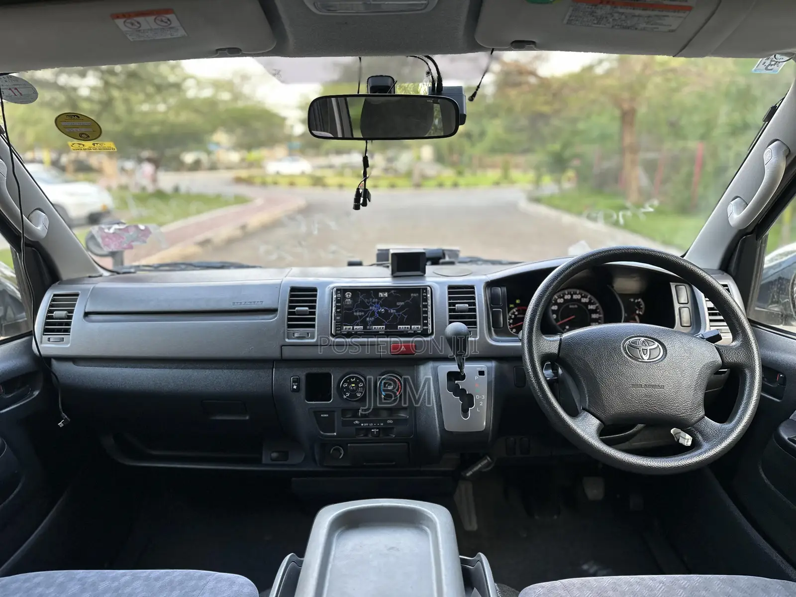 Toyota HiAce 2005 Grey
