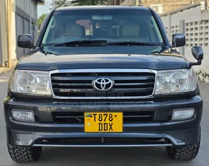 Toyota Land Cruiser 2005 Black