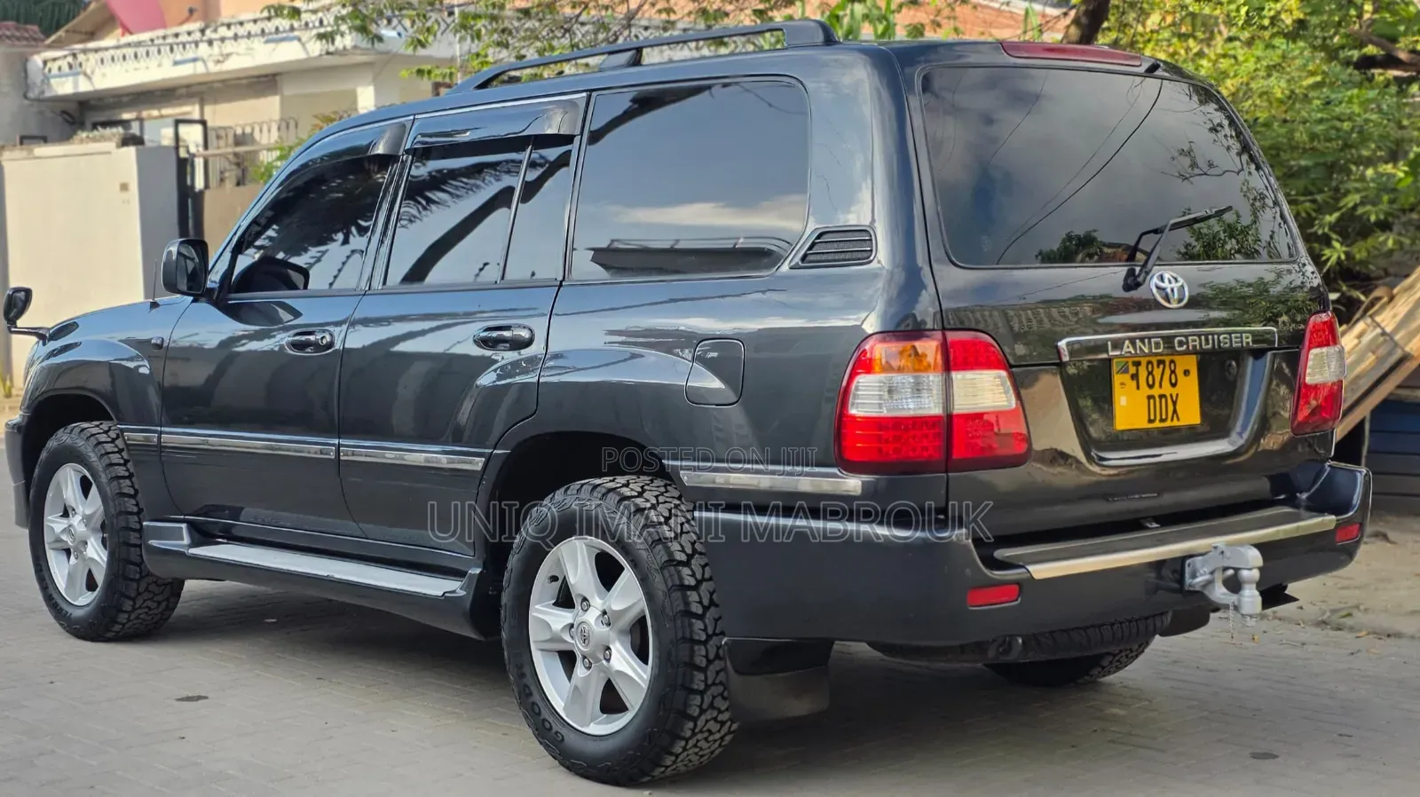 Toyota Land Cruiser 2005 Black