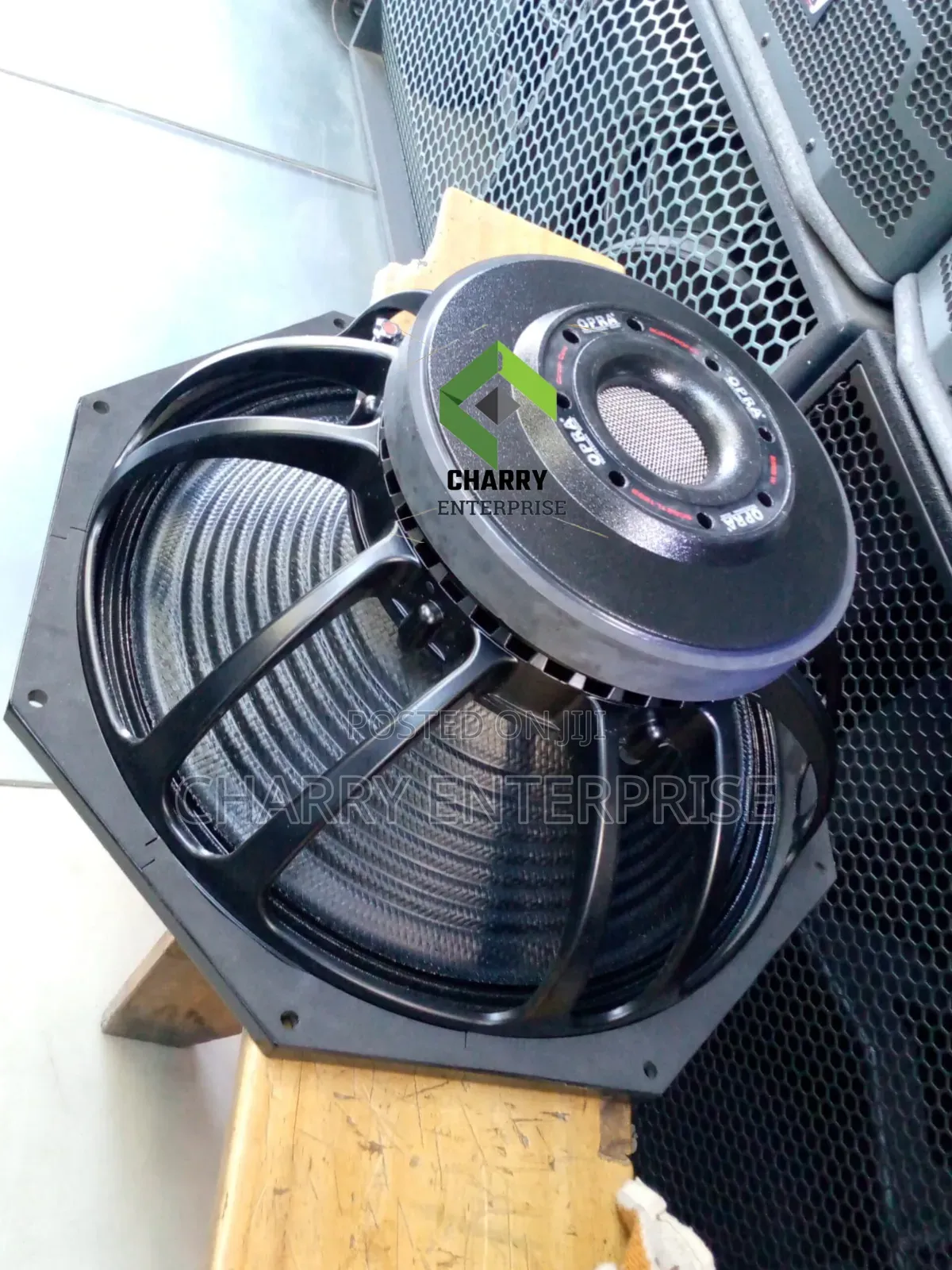 Original Opra Base Speaker Ya Wazi 18 Inch Ndonga Yenye Nguvu
1500watt