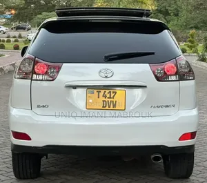 Toyota Harrier 2005 White