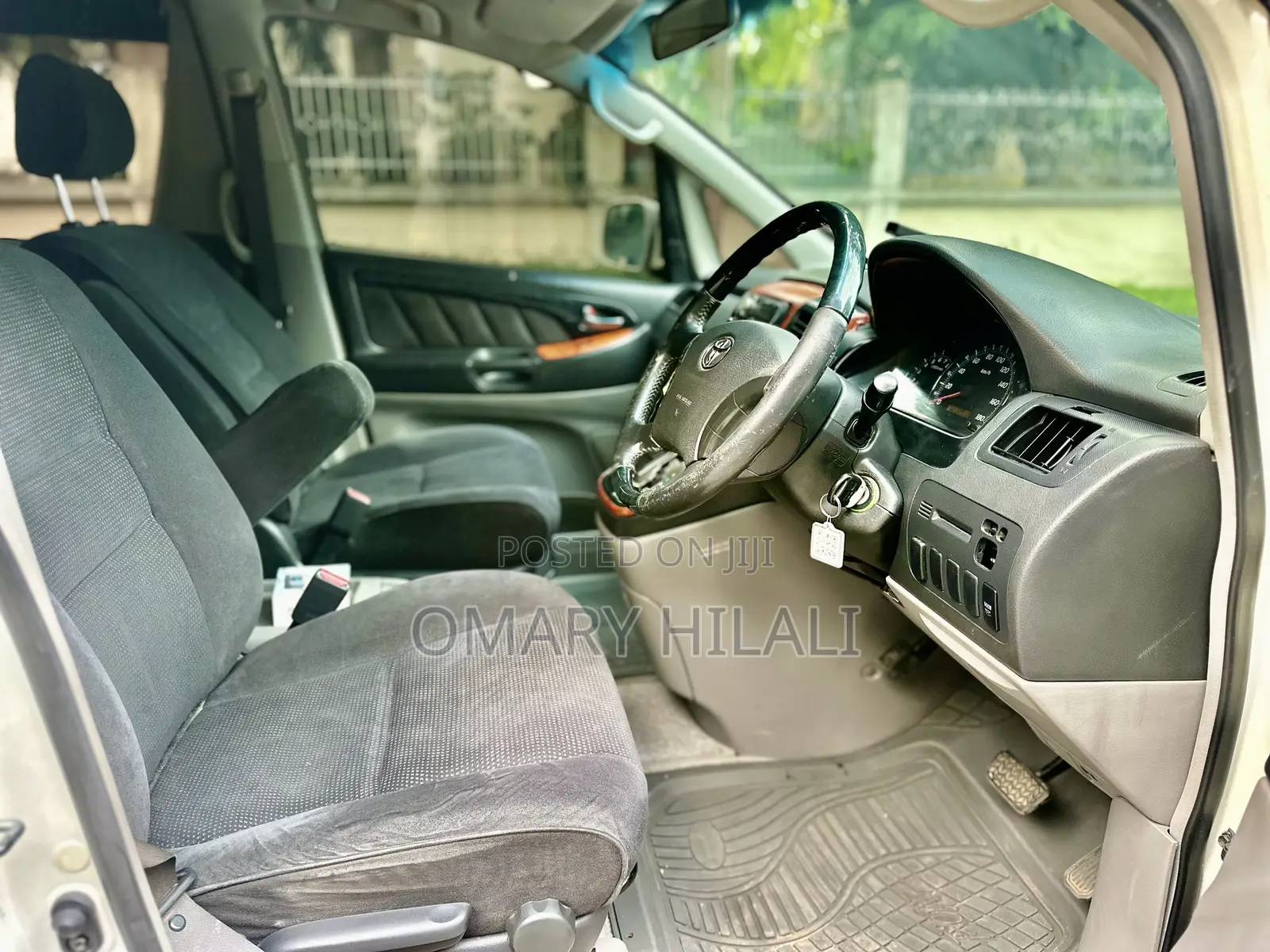 Toyota Alphard 2004 Pearl