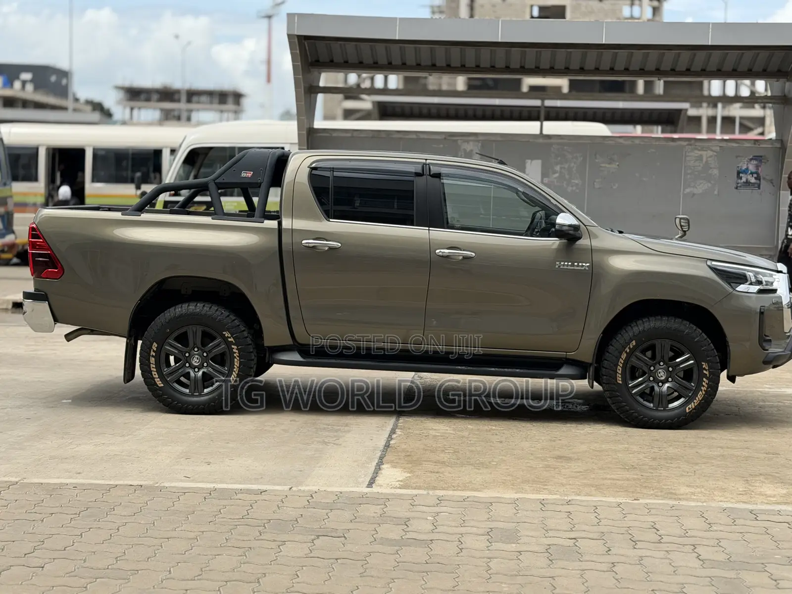 Toyota Hilux Revo Double Cab Deisel 2.4 AWD 2021 Beige