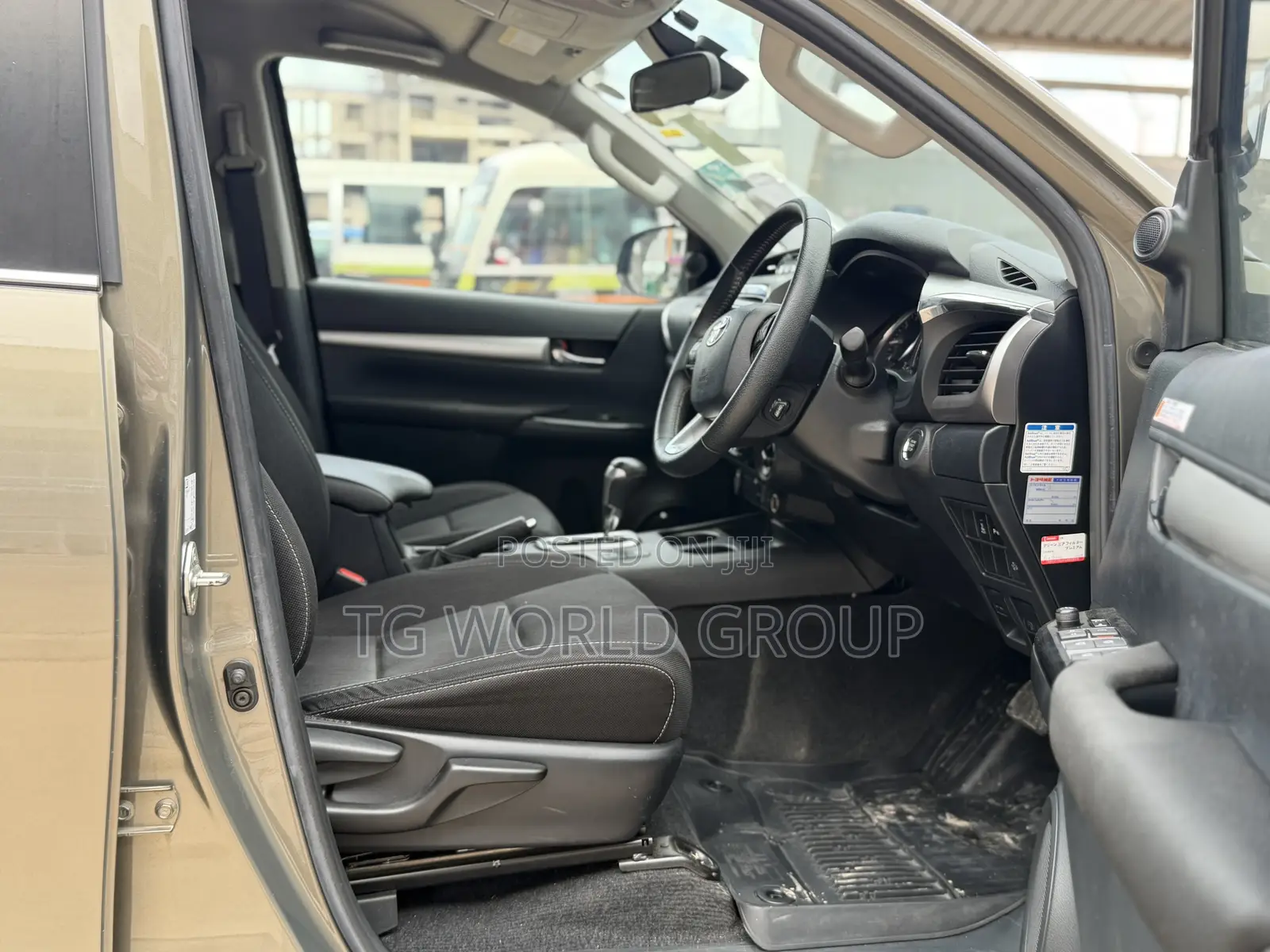 Toyota Hilux Revo Double Cab Deisel 2.4 AWD 2021 Beige