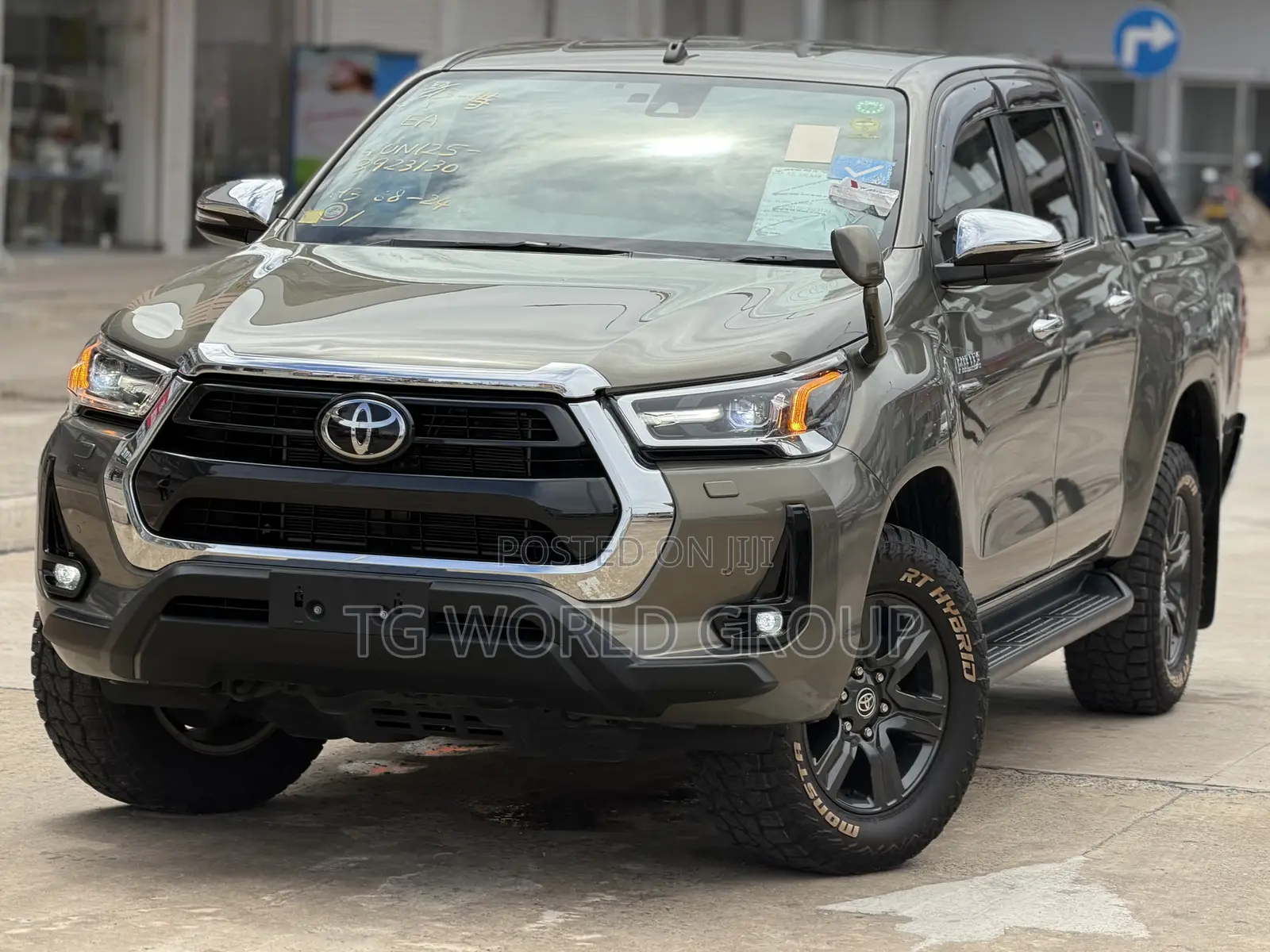 Toyota Hilux Revo Double Cab Deisel 2.4 AWD 2021 Beige