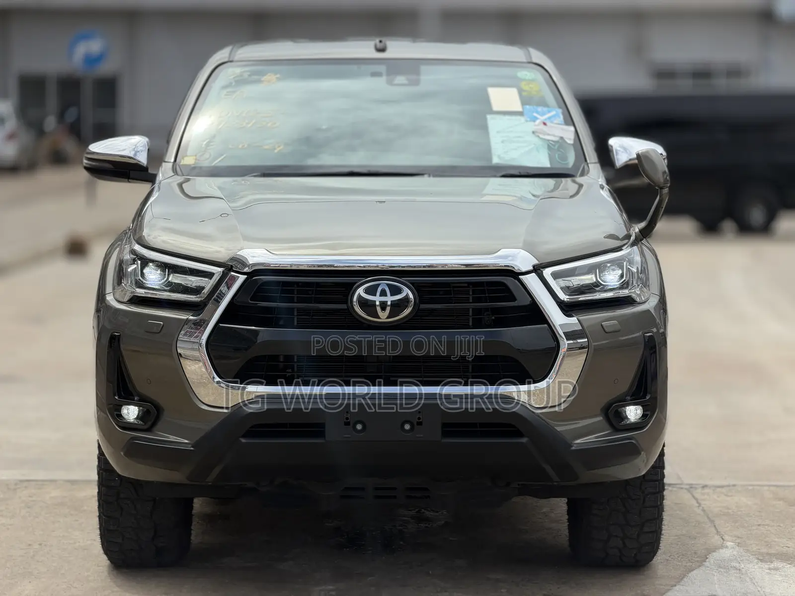 Toyota Hilux Revo Double Cab Deisel 2.4 AWD 2021 Beige