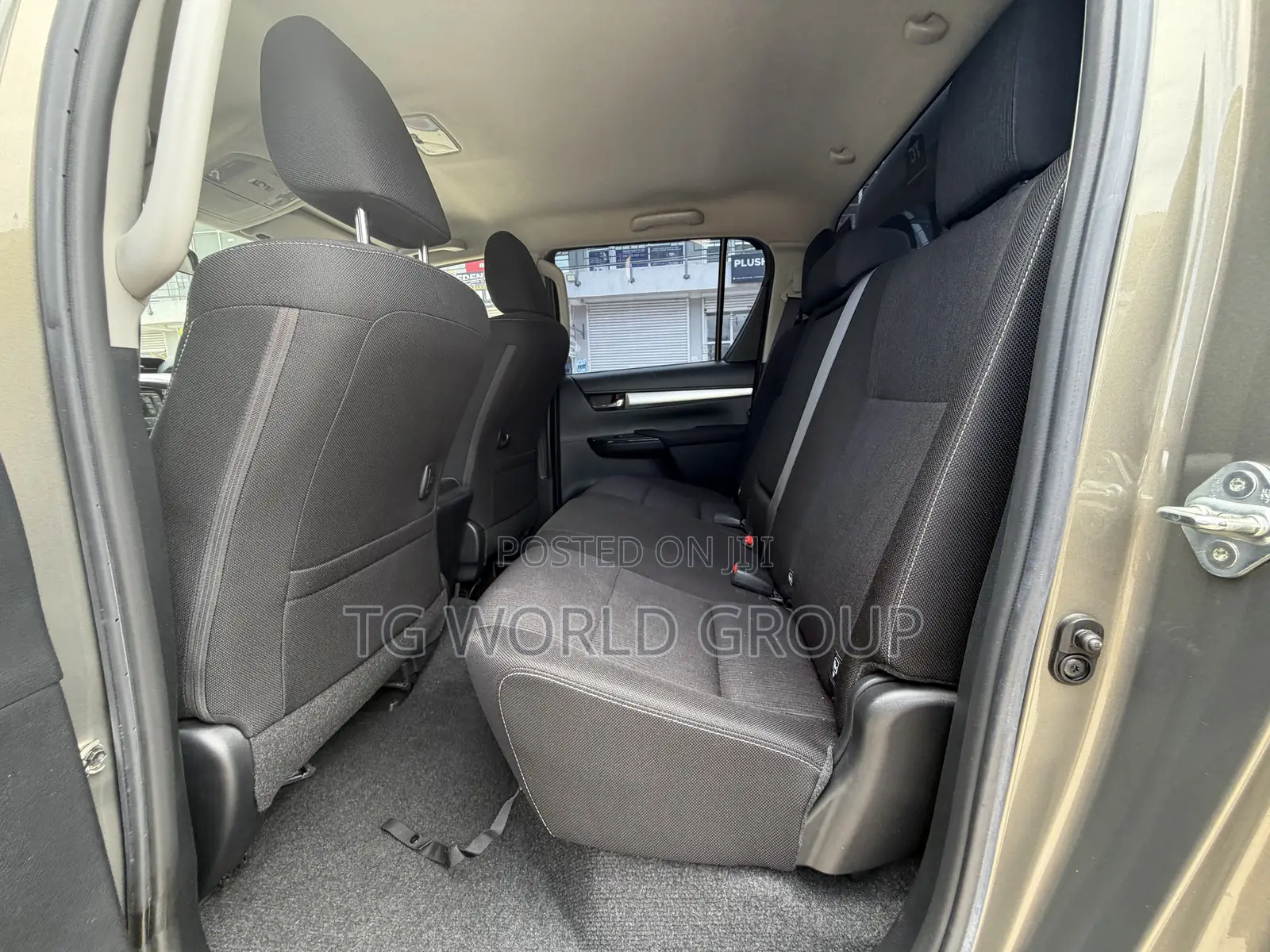 Toyota Hilux Revo Double Cab Deisel 2.4 AWD 2021 Beige