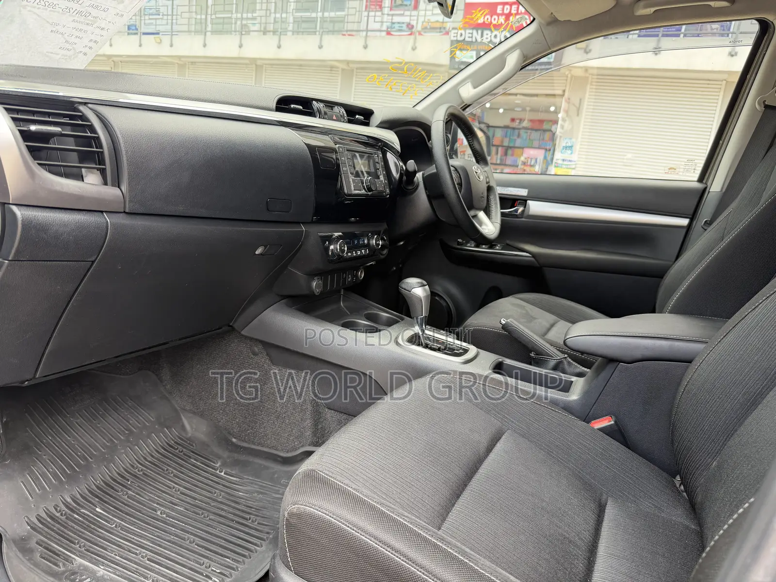 Toyota Hilux Revo Double Cab Deisel 2.4 AWD 2021 Beige