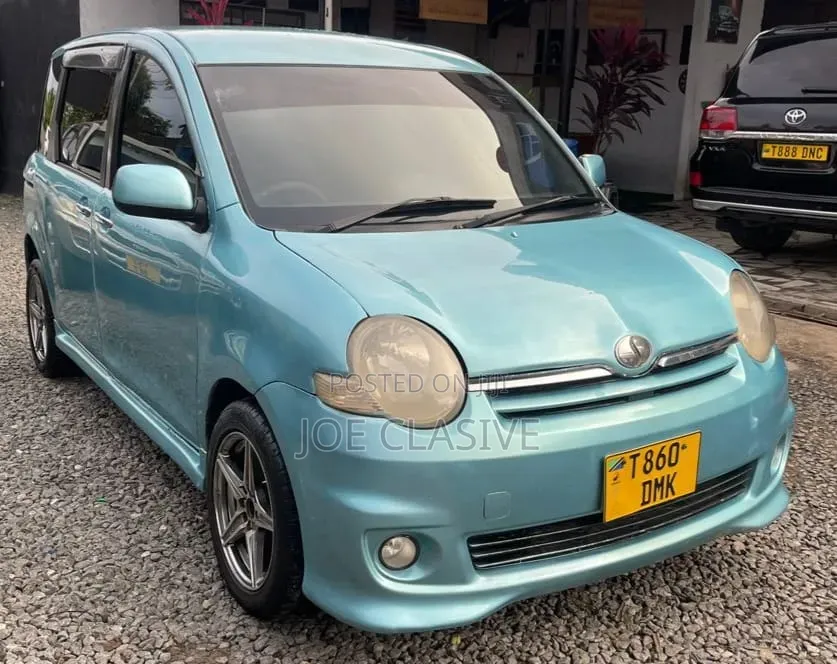 Toyota Sienta 1.5 FWD 2007 Blue