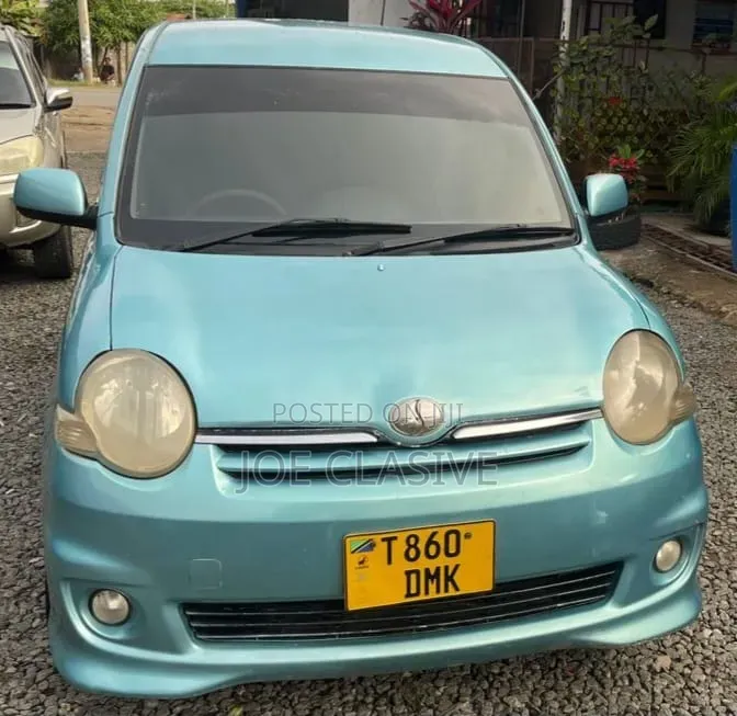 Toyota Sienta 1.5 FWD 2007 Blue
