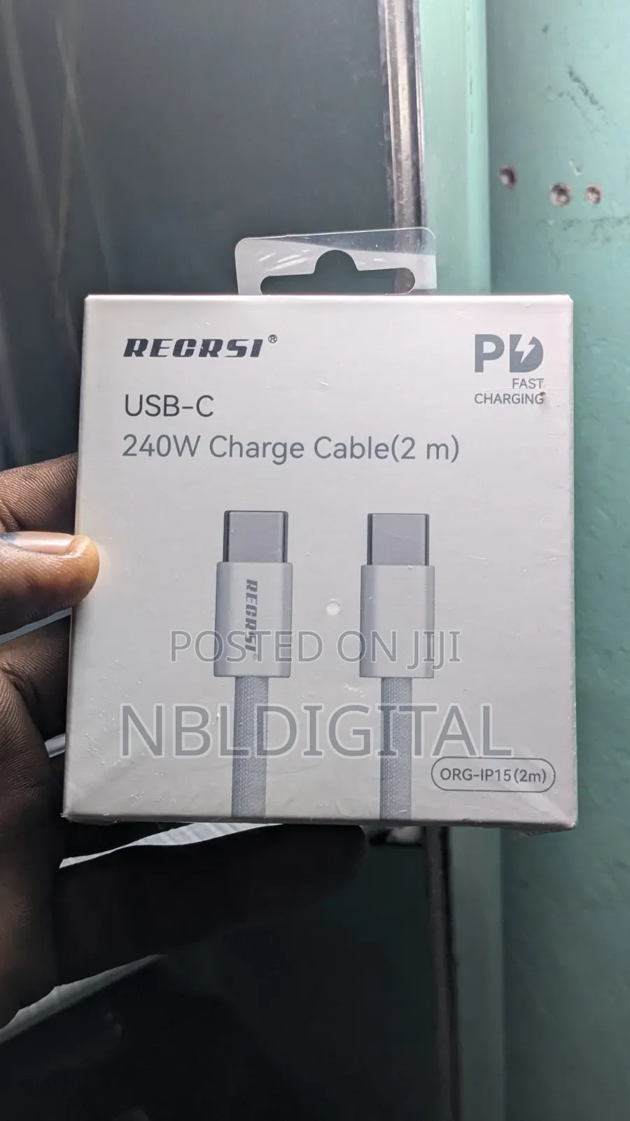 Recrsi 240w Usb-C to Usb-C Cable (2m) – Brand New!
 