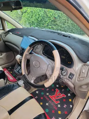 Toyota Harrier 2004 Pearl